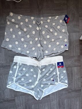 SOLD‼️ Champion Gray and White Polka Dot Lounge Shorts Set